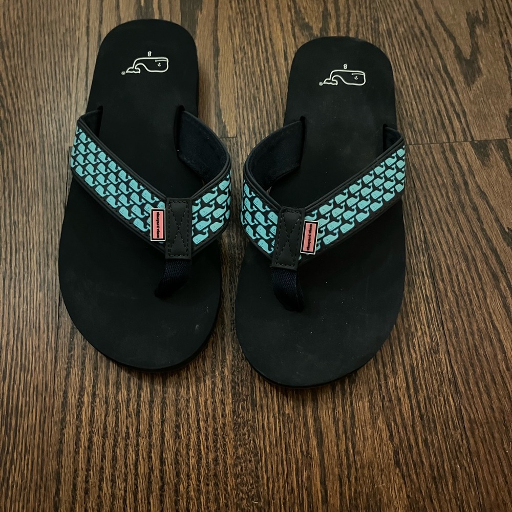 Vineyard Vines Black and Teal Flip-Flops